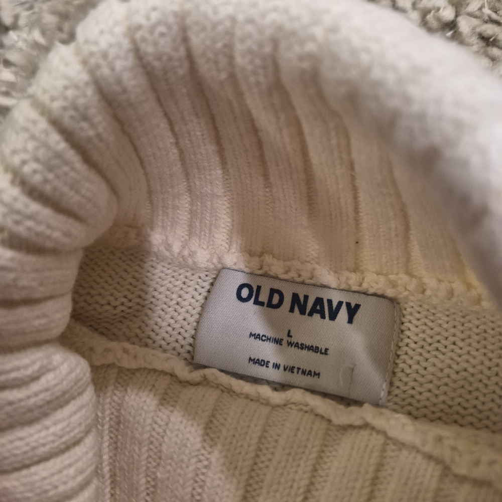 Old Navy Cream Turtleneck Sweater Size L - Picture 4 of 5